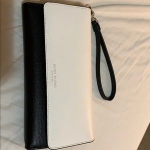 Henri Bendel wallet clutch